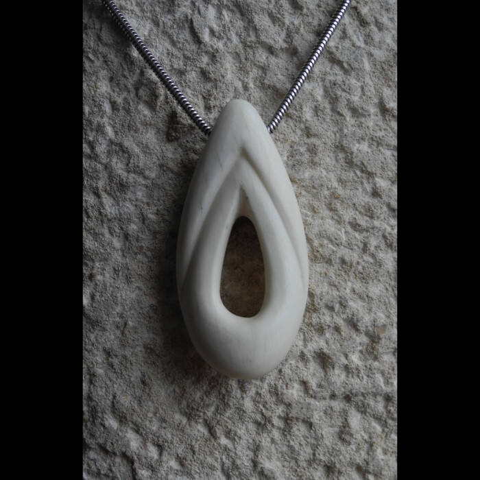 Sculptural Jewellery Lucy Churchill